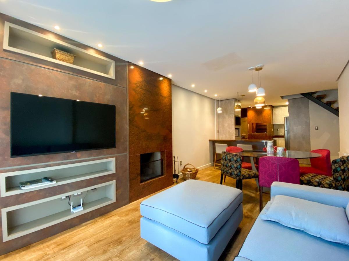 Duplex Com 03 Suites Em กรามาโด ภายนอก รูปภาพ